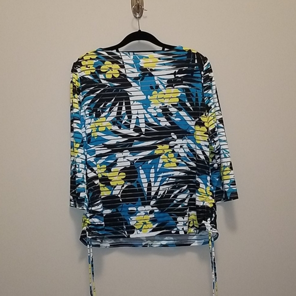 Ruby Rd. Large tropical shirt - Picture 3 of 4